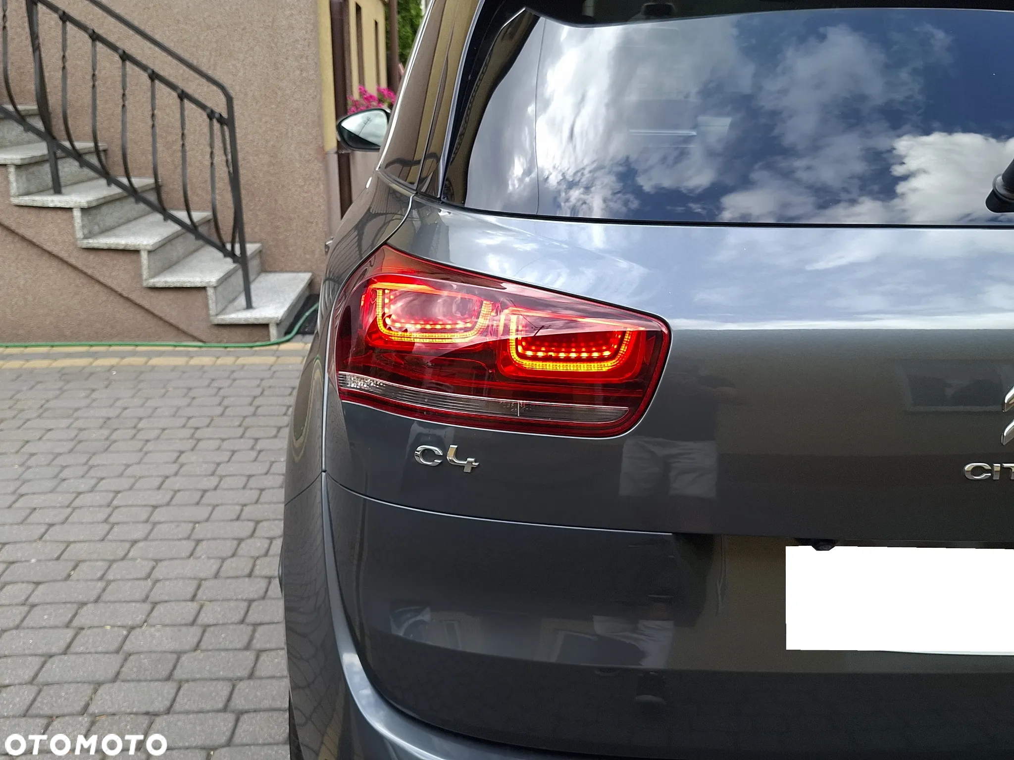Citroën C4 Picasso 1.6 e-HDi Exclusive - 16