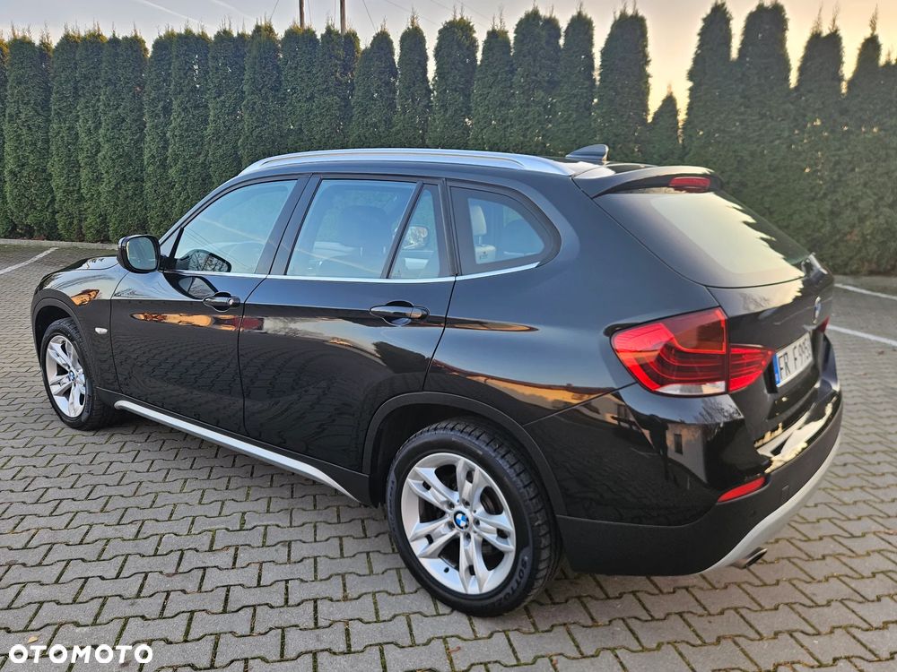 BMW X1 sDrive18i - 19