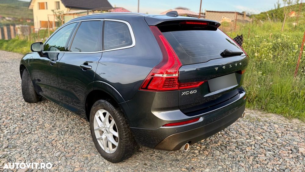 Volvo XC 60 T8 Twin Engine AWD Geartronic Momentum - 6
