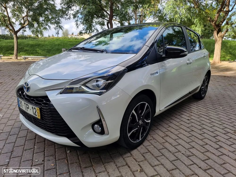 Toyota Yaris 1.5 HSD Square Collec.White - 11
