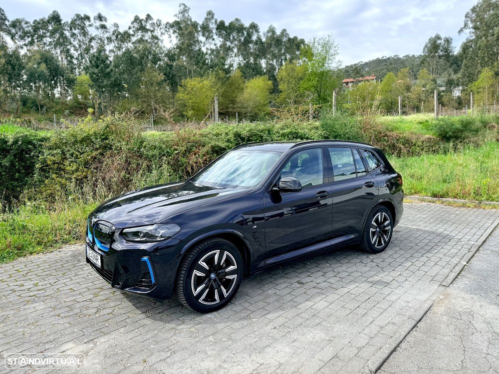 BMW iX3 M Sport Impressive - 11