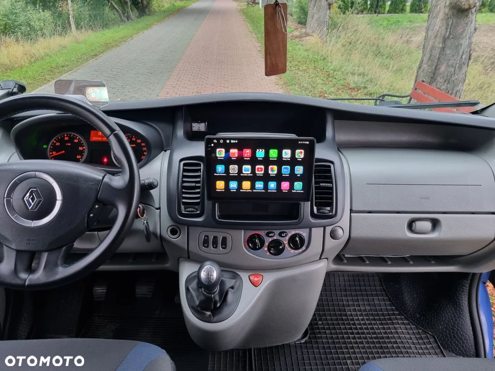 Renault Trafic - 11