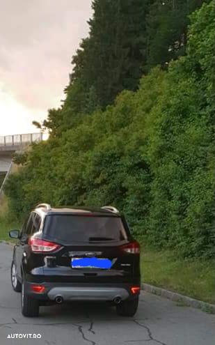 Ford Kuga - 2