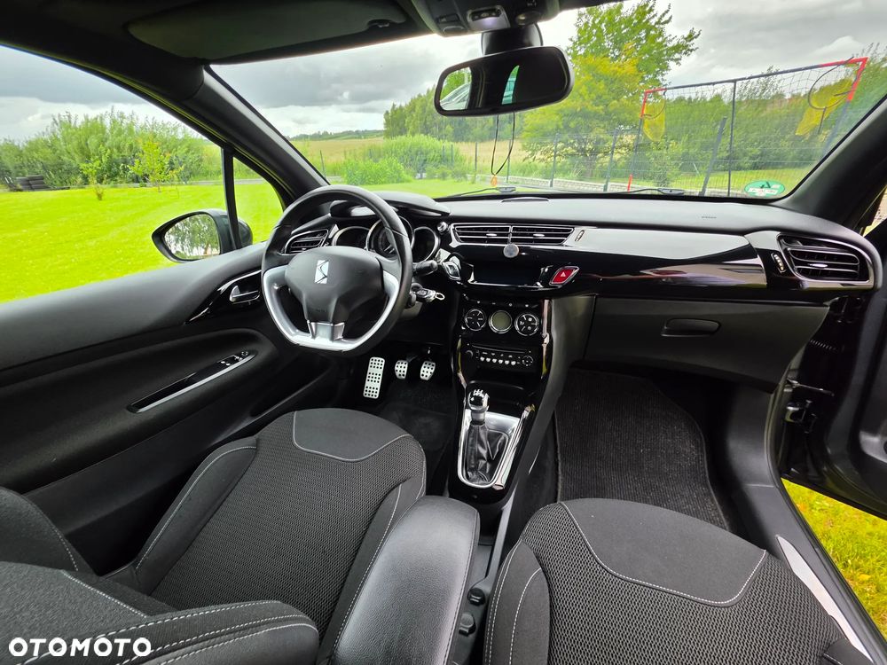 Citroën DS3 VTi 120 SoChic - 27