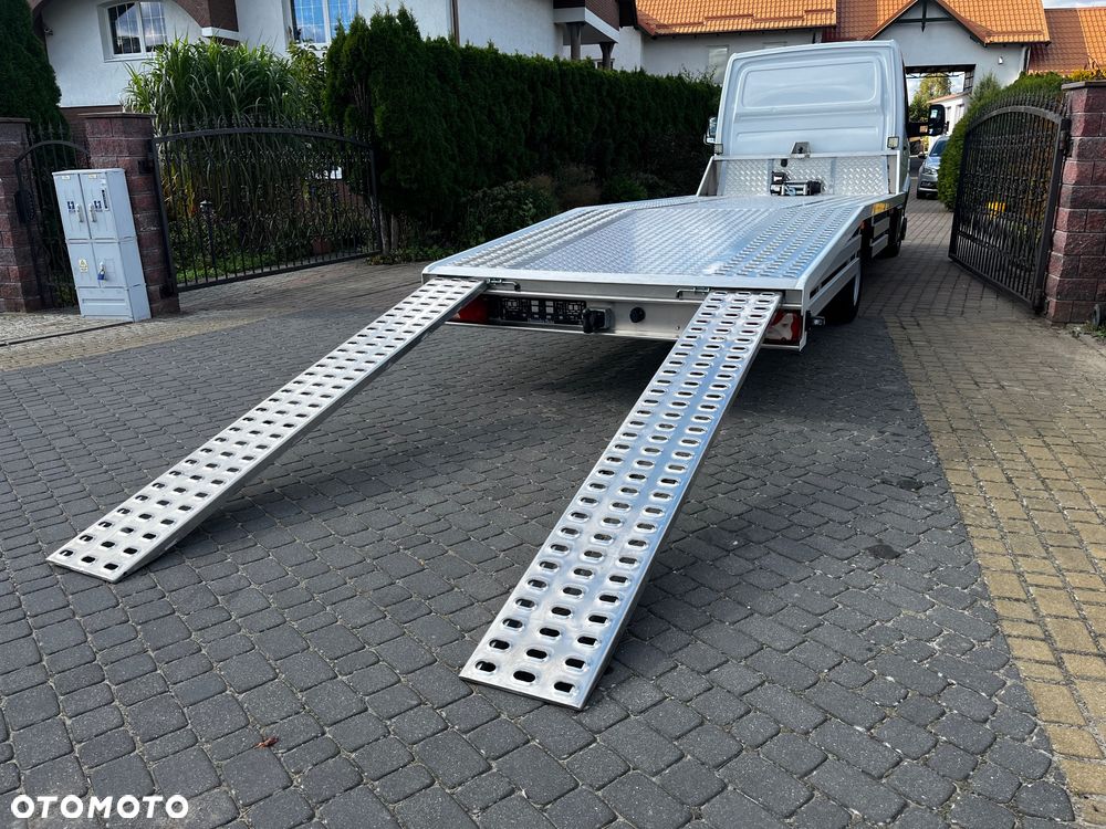 Mercedes-Benz Sprinter - 6