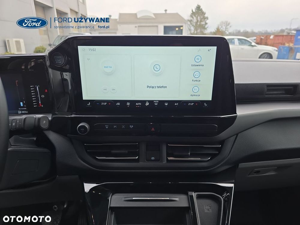 Ford Tourneo Custom - 20