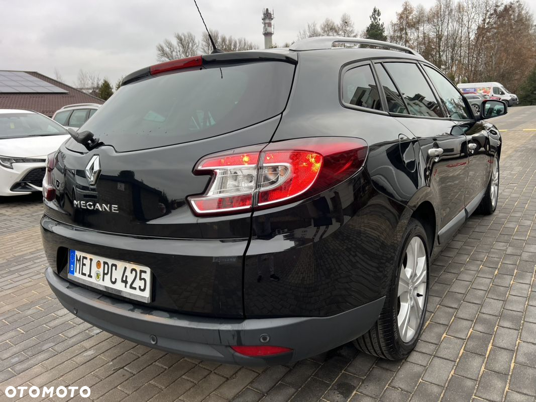 Renault Megane 2.0 16V Privilege CVT - 13