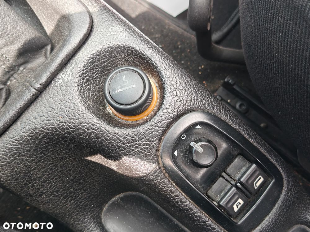 Peugeot 206 CC 110 Roxy - 28