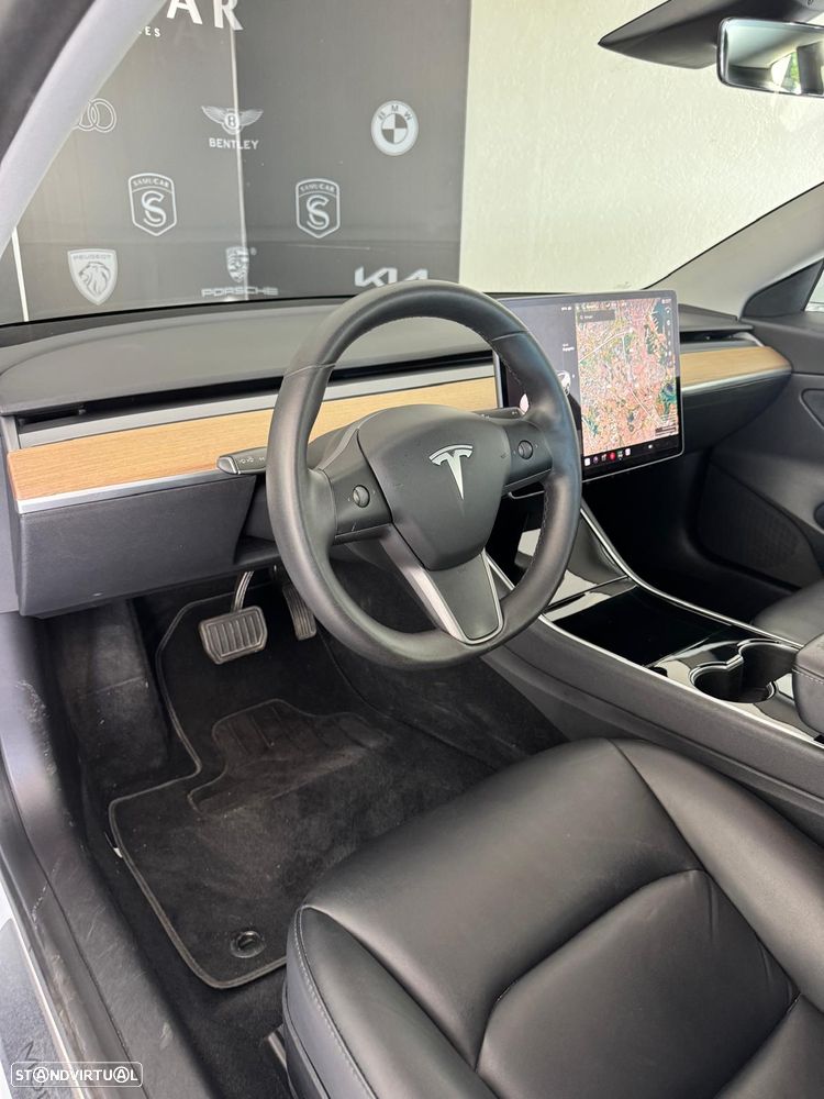 Tesla Model 3 - 15