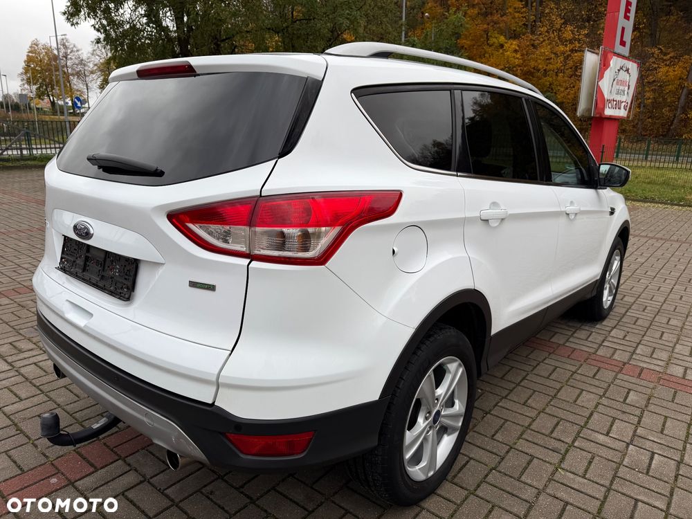 Ford Kuga 1.5 EcoBoost 2x4 Trend - 4