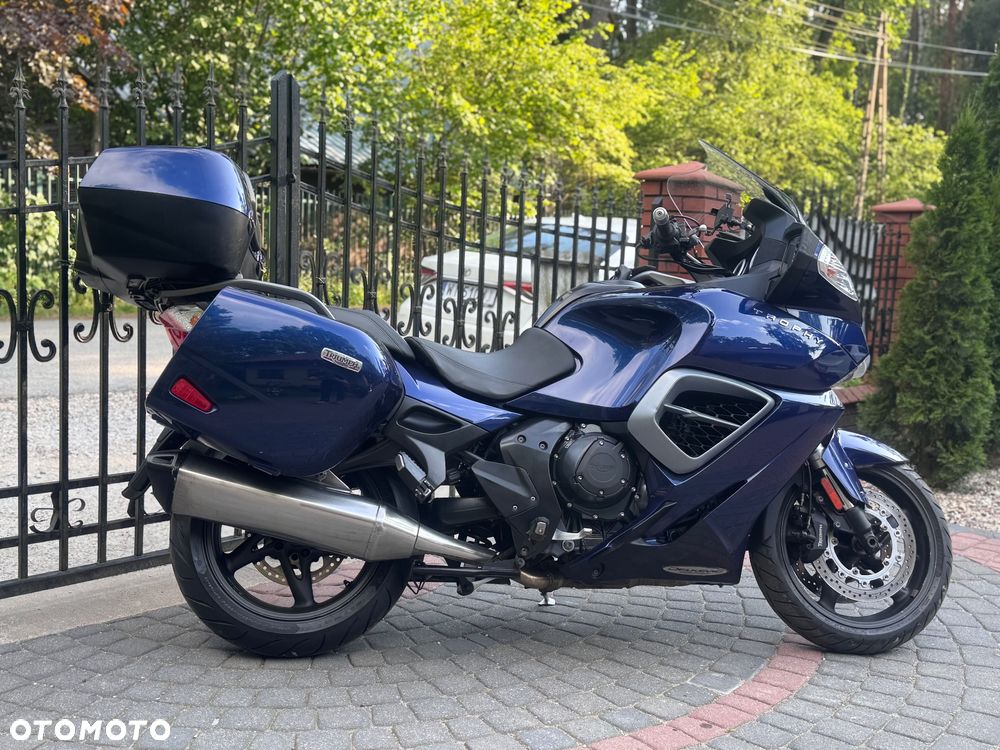 Triumph Trophy - 3