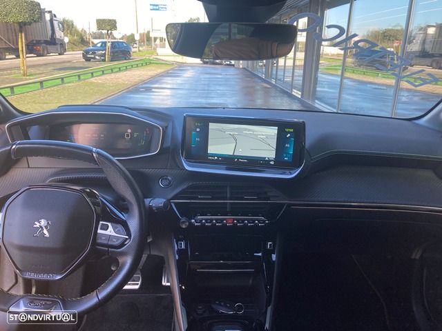 Peugeot e-208 GT+ - 23