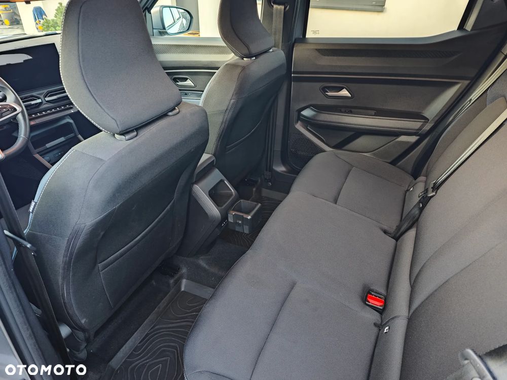 Dacia Duster 1.6 Full Hybrid 140 Journey MMT - 9