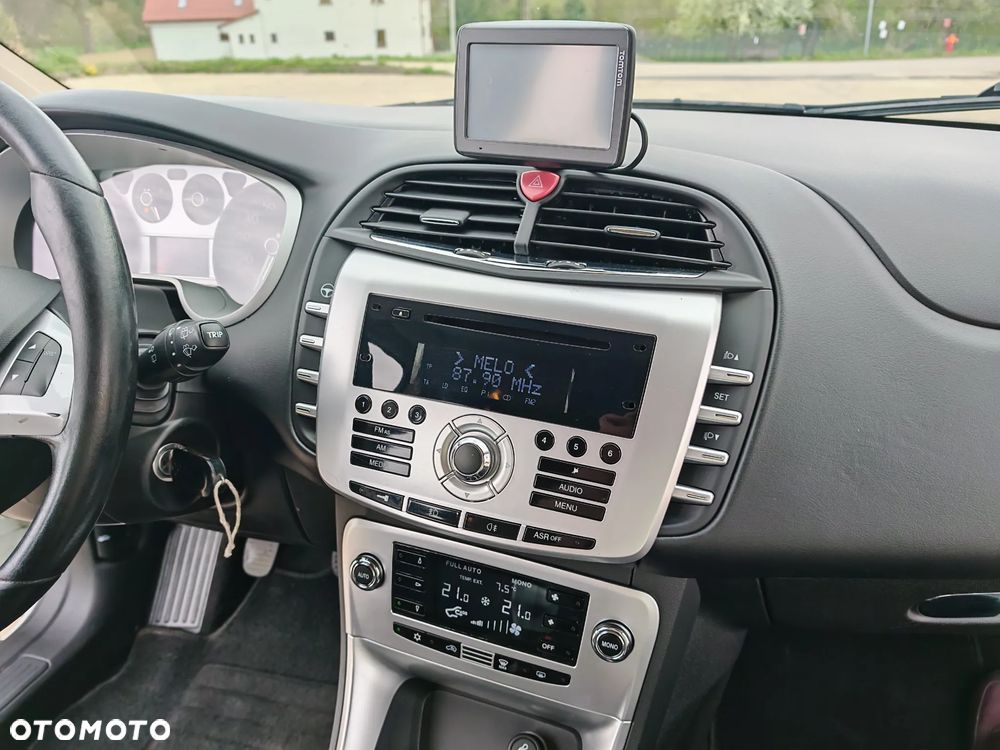 Lancia Delta 1.4 T-Jet 16v Oro - 18