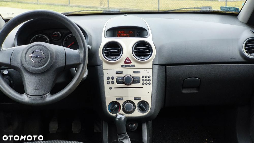 Opel Corsa 1.2 16V Enjoy - 31