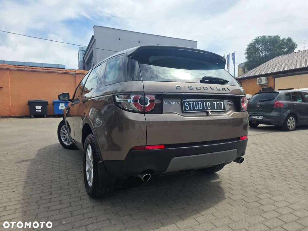 Land Rover Discovery Sport - 11
