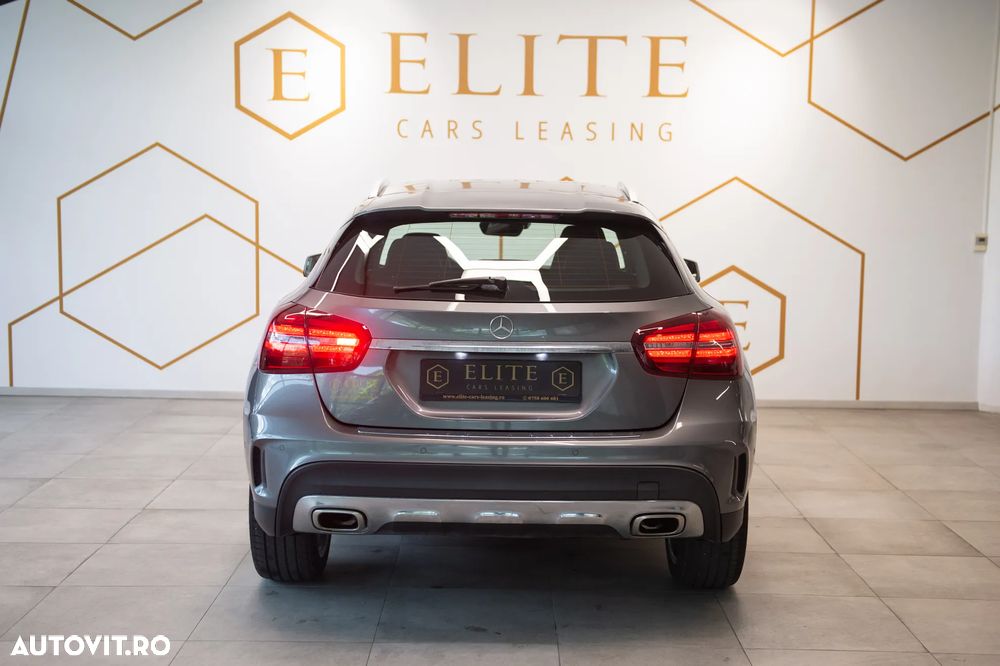 Mercedes-Benz GLA 200 d 4MATIC Aut. - 11