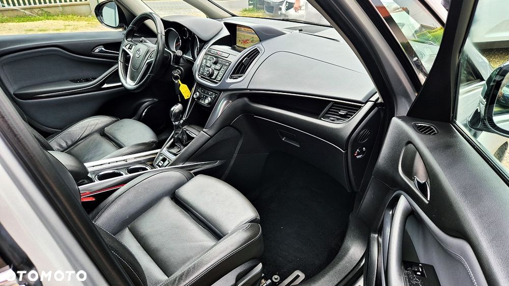 Opel Zafira Tourer 1.4 Turbo Business Innovation - 32