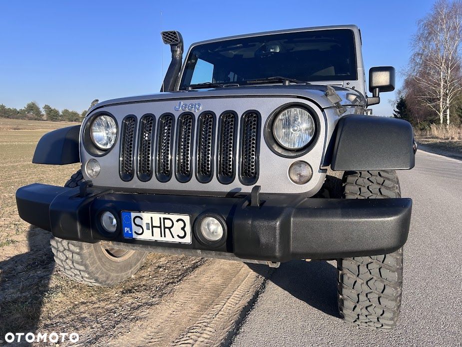 Jeep Wrangler - 28