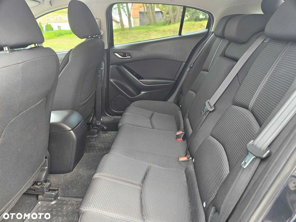 Mazda 3 - 5