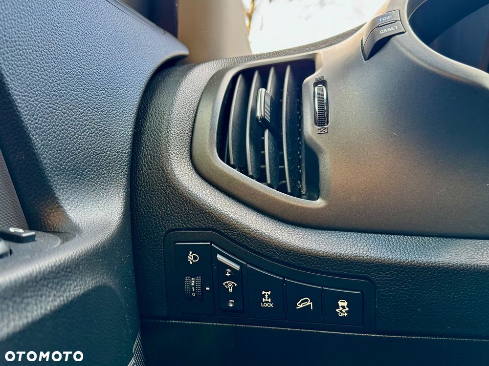 Kia Sportage 2.0 CRDI AWD Fifa World Cup Edition - 7