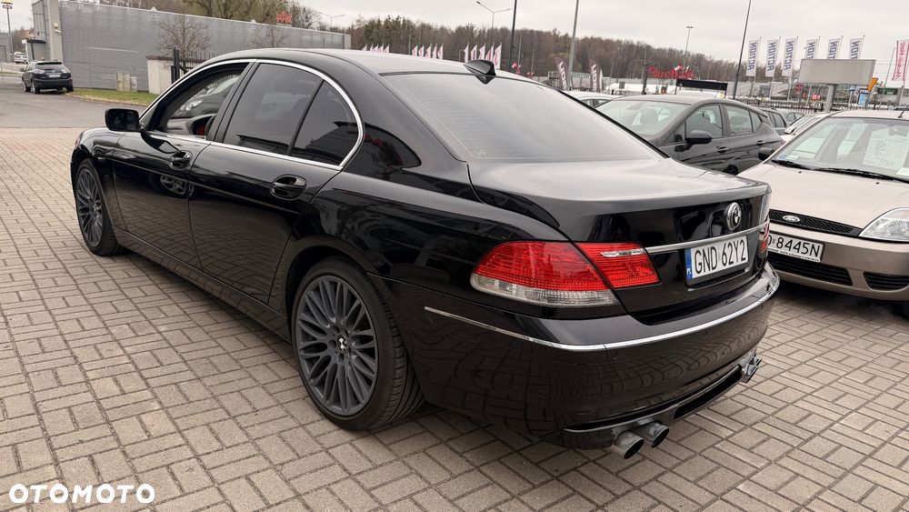 BMW Seria 7 740i - 23