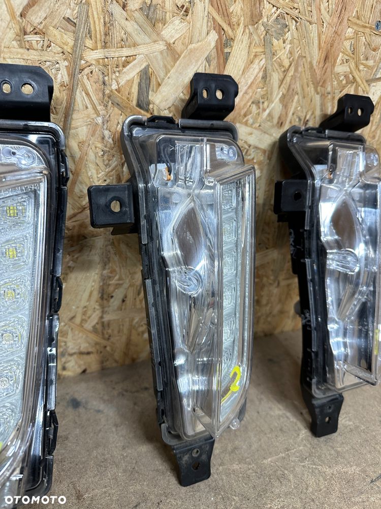 SUZUKI VITARA III HALOGEN LEWY DRL LED W1378 W3149 - 5
