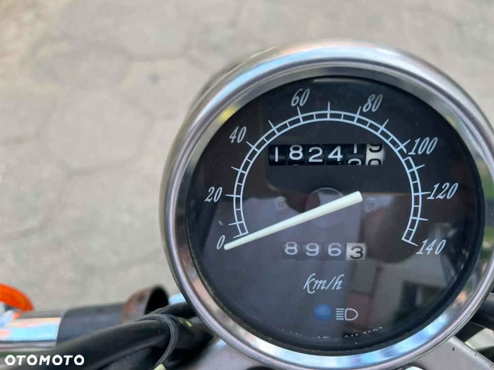 Suzuki Marauder - 6