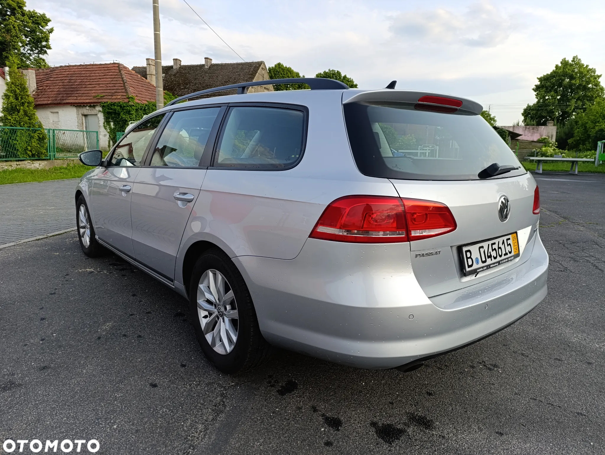 Volkswagen Passat Variant 1.6 TDI (BlueMotion Technology) Comfortline - 2