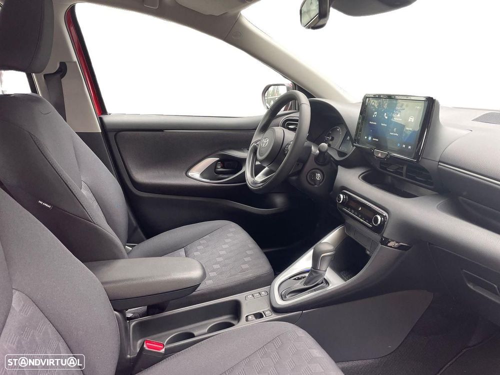Toyota Yaris - 7