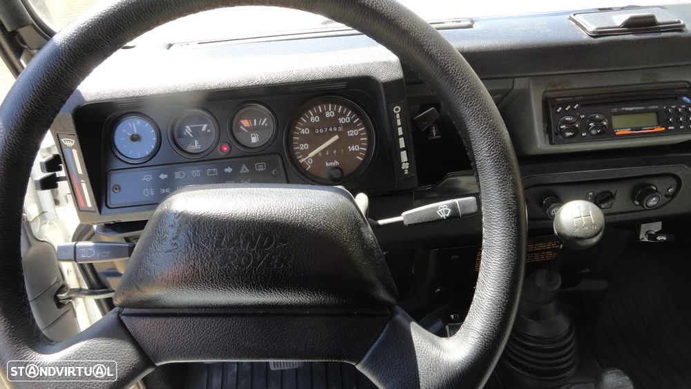 Land Rover Defender 90 2.5 TDi Metal Top - 16