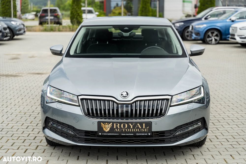 SKODA Superb 2021 — imagine 9