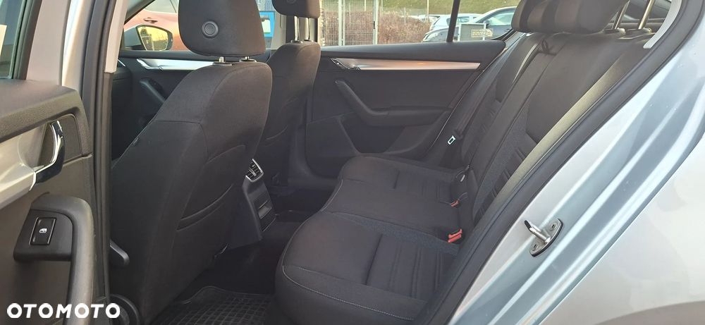 Skoda Octavia 1.6 TDI Ambition - 14