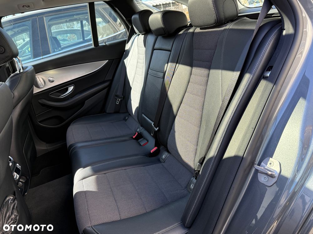 Mercedes-Benz Klasa E 350 d 4-Matic 9G-TRONIC - 10