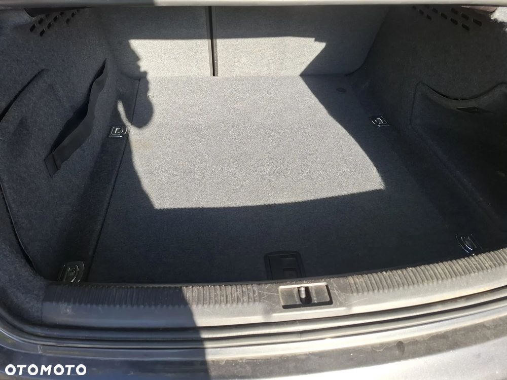 Audi A4 Limousine 2.0 TDI - 24