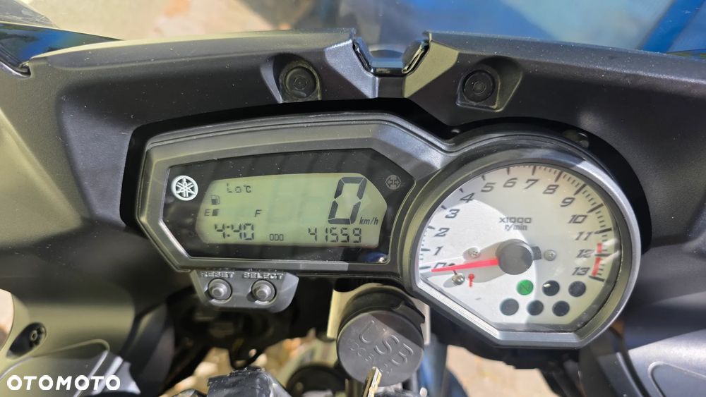 Yamaha FZ8 - 7