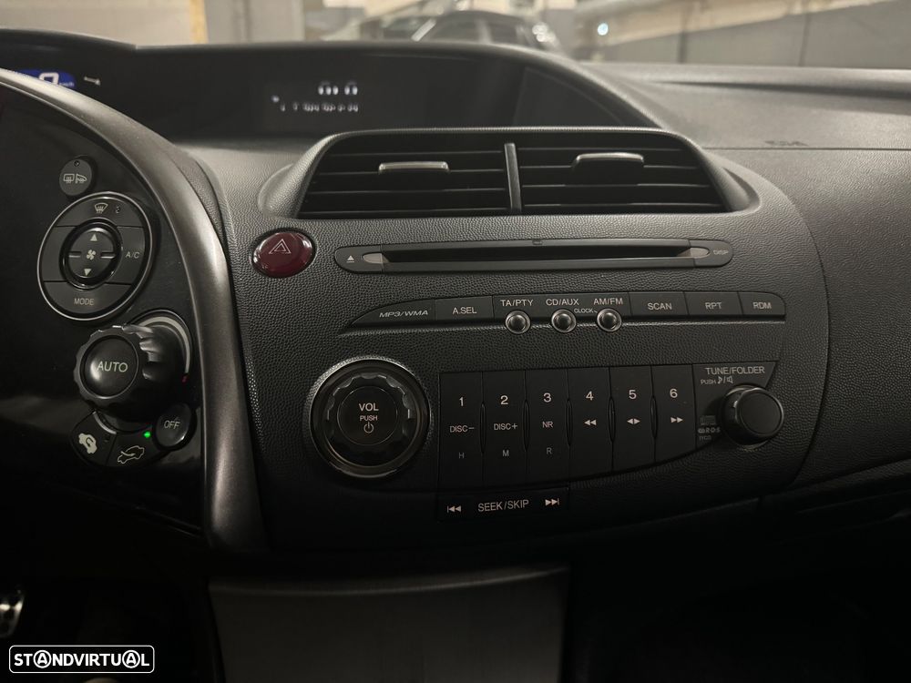 Honda Civic 1.4 Sport - 19