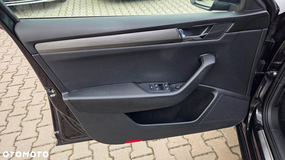 Skoda Superb 1.5 TSI Ambition DSG - 22