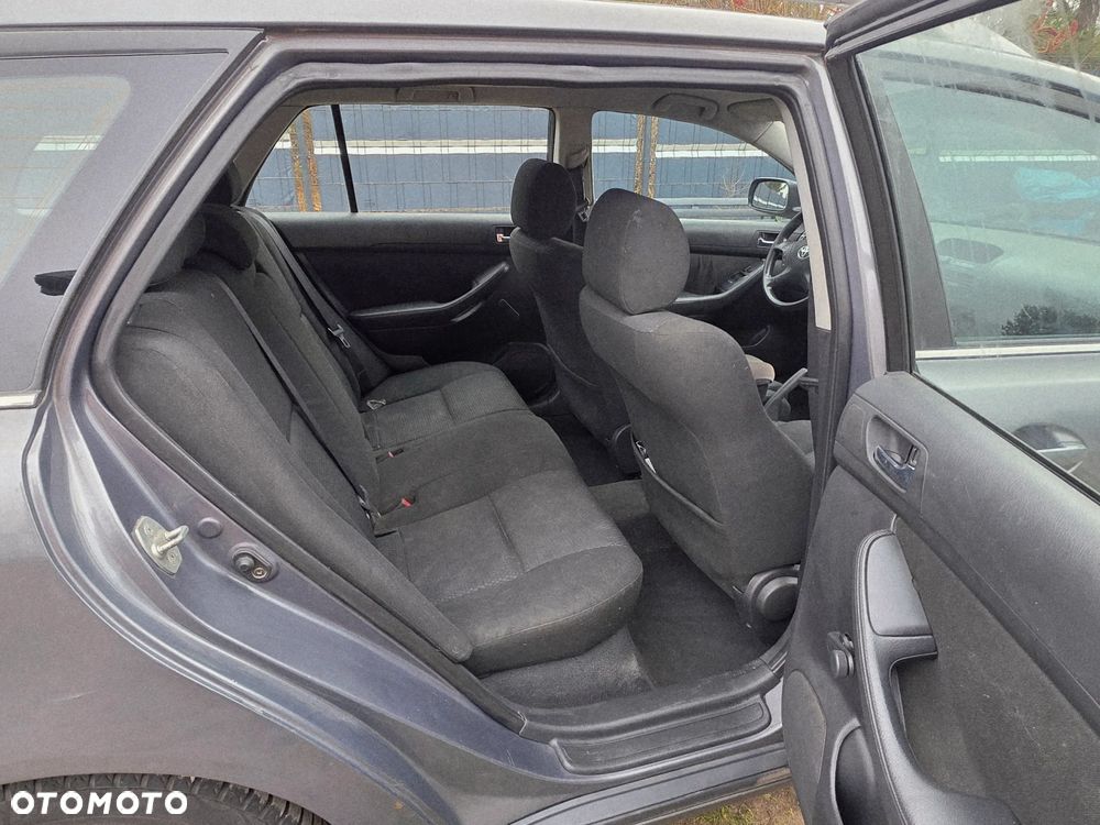 Toyota Avensis 1.8 VVT-i Terra - 5