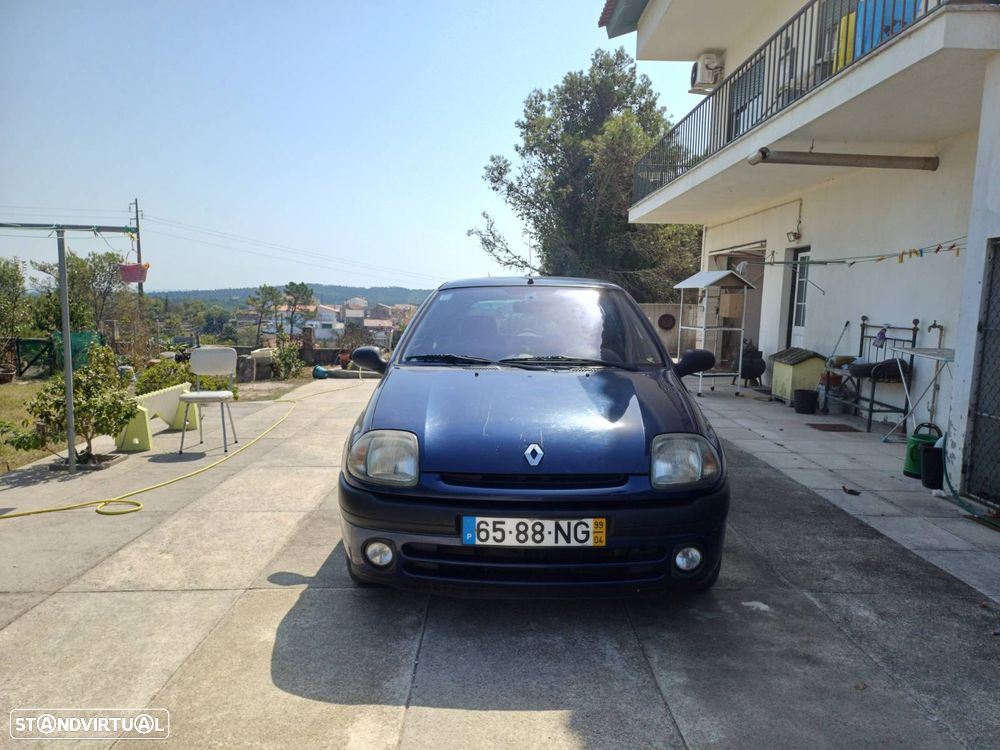 Renault Clio 1.2 RT - 1