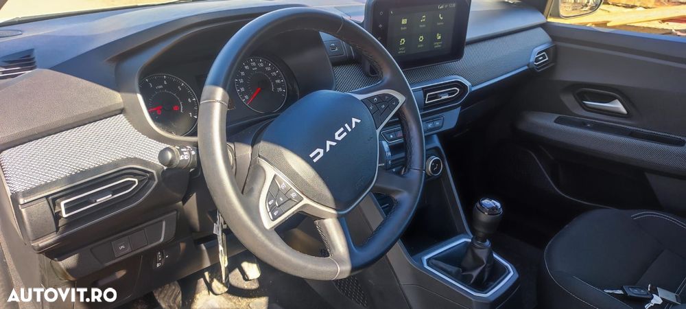 Dacia Logan TCe 90 MT6 Prestige - 7