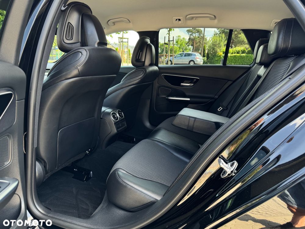 Mercedes-Benz Klasa C 220 d 9G-TRONIC AMG Line - 10