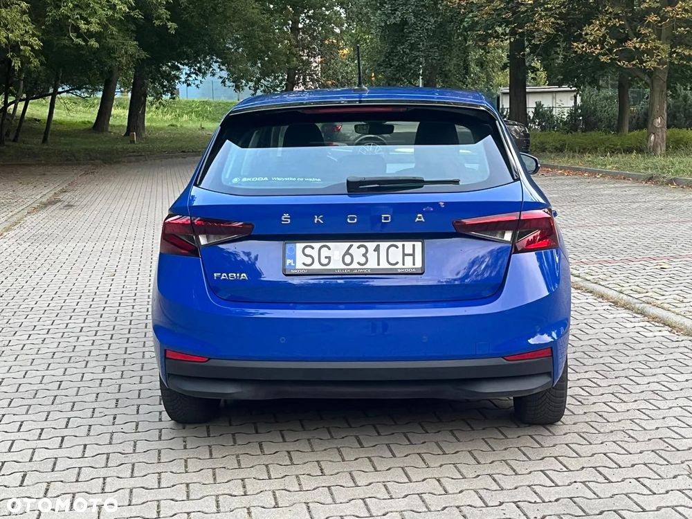 Skoda Fabia 1.0 Essence - 7