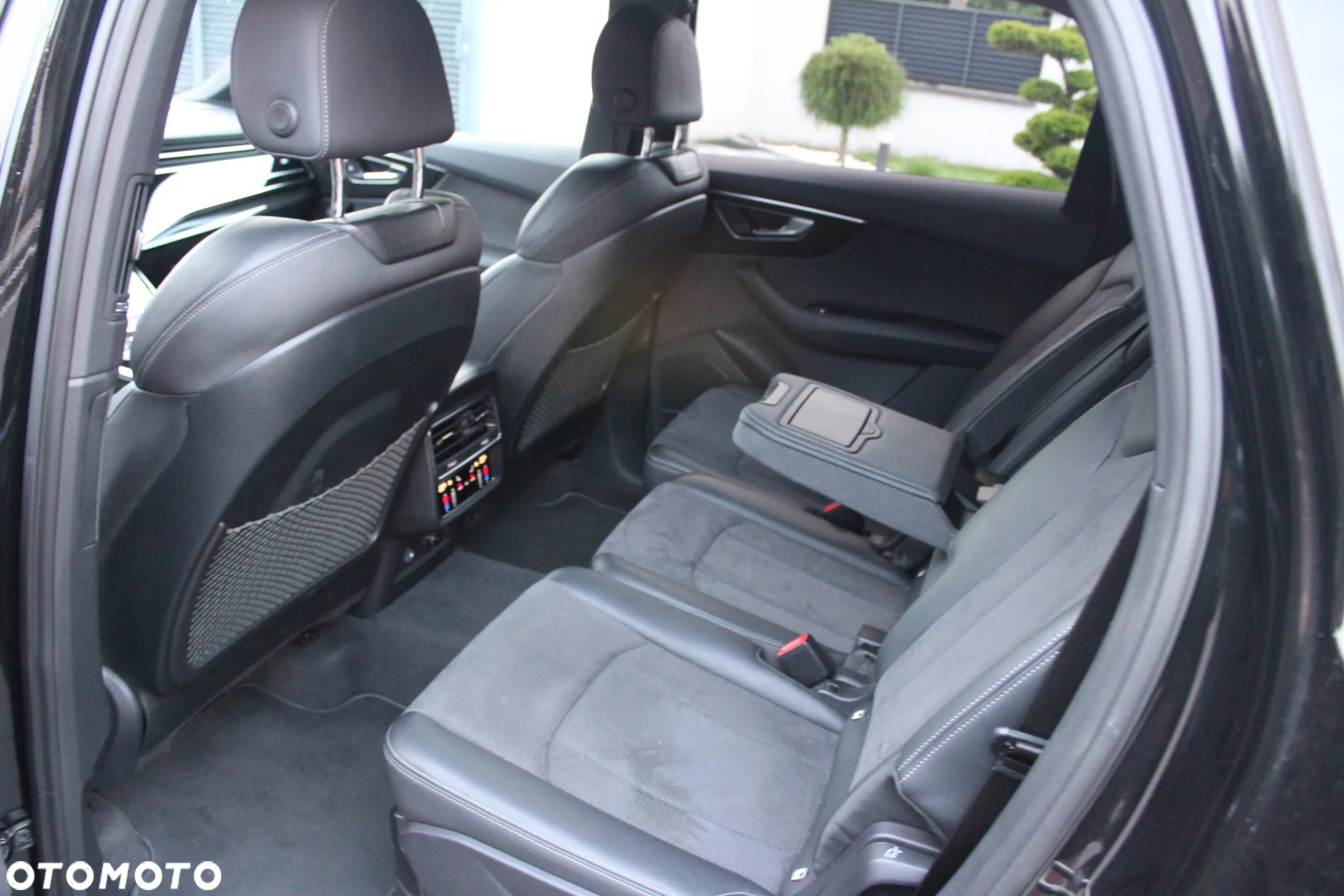 Audi Q7 - 10