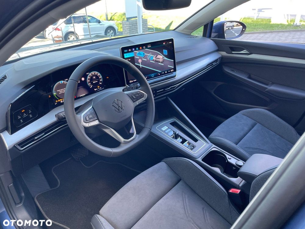 Volkswagen Golf - 12