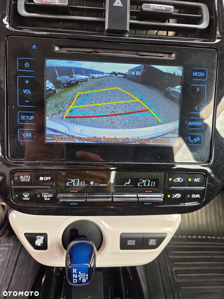 Toyota Prius 1.8 Hybrid Comfort - 14