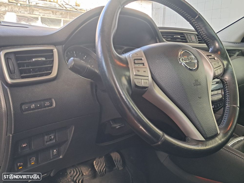 Nissan Qashqai 1.5 dCi N-Connecta - 10
