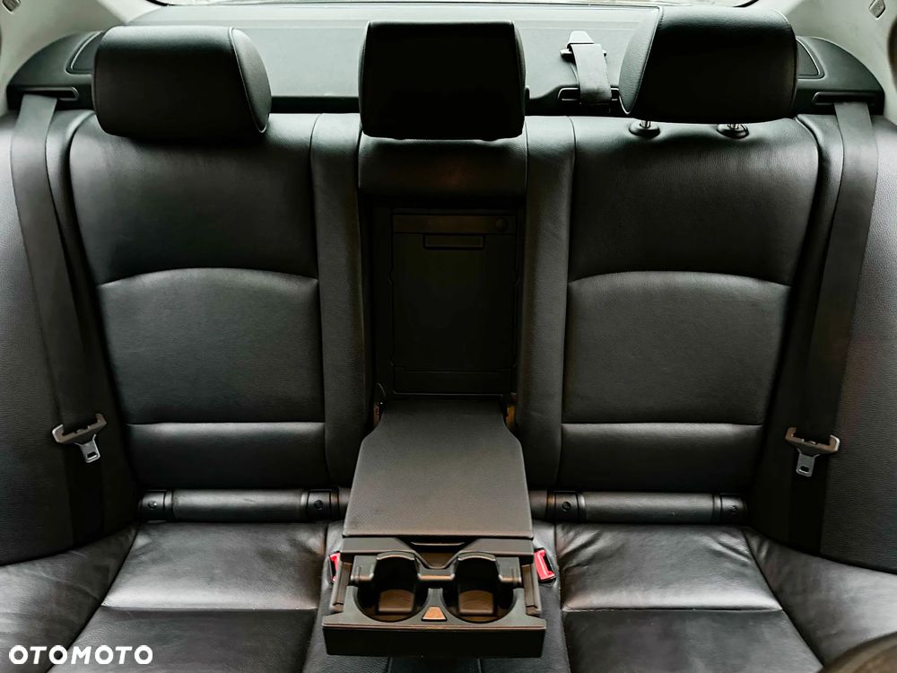 BMW Seria 5 530d xDrive - 10