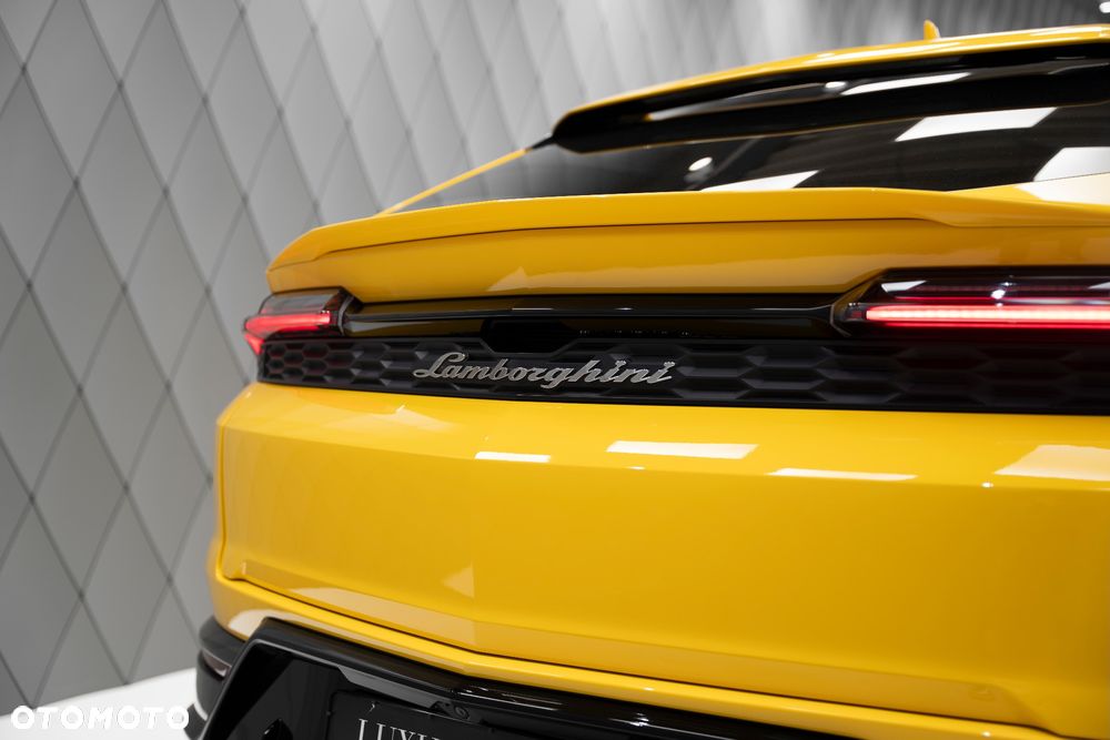 Lamborghini Urus - 9