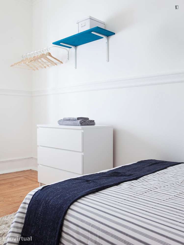 Quarto - localizado em São Sebastião Lisbon - Grande imagem: 4/14
